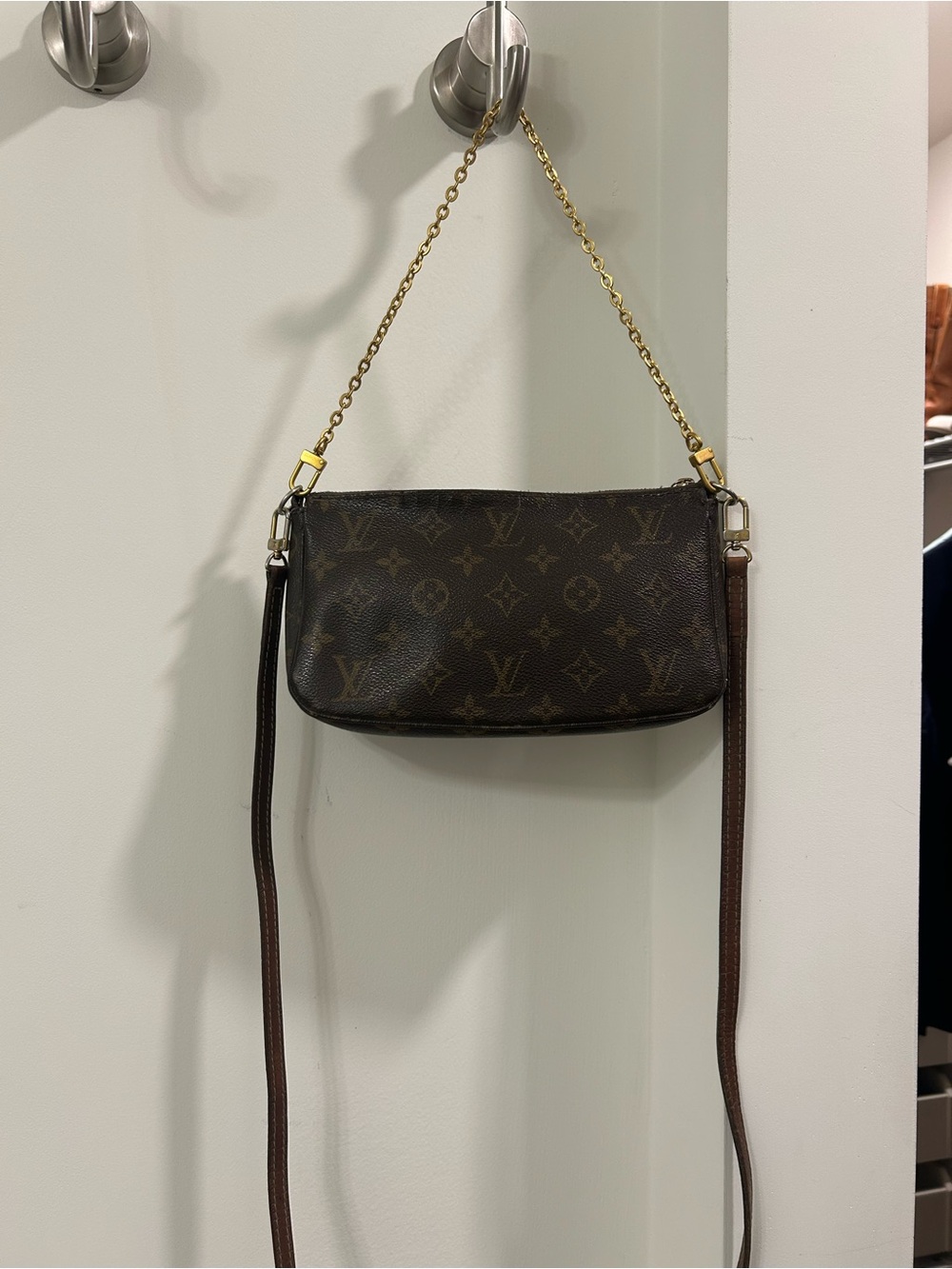 Authentic Louis Vuitton Pouchette Accessoires